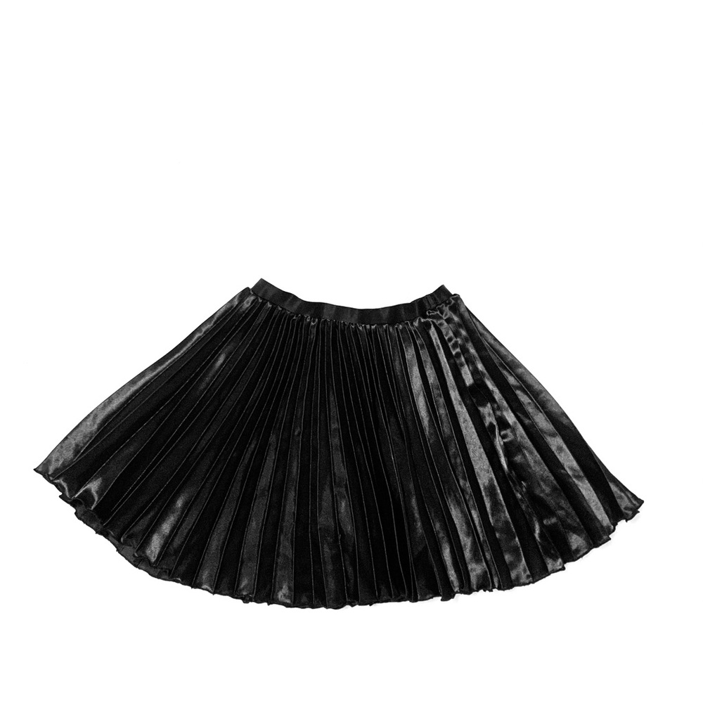 H&M Black Pleated Mini Skirt